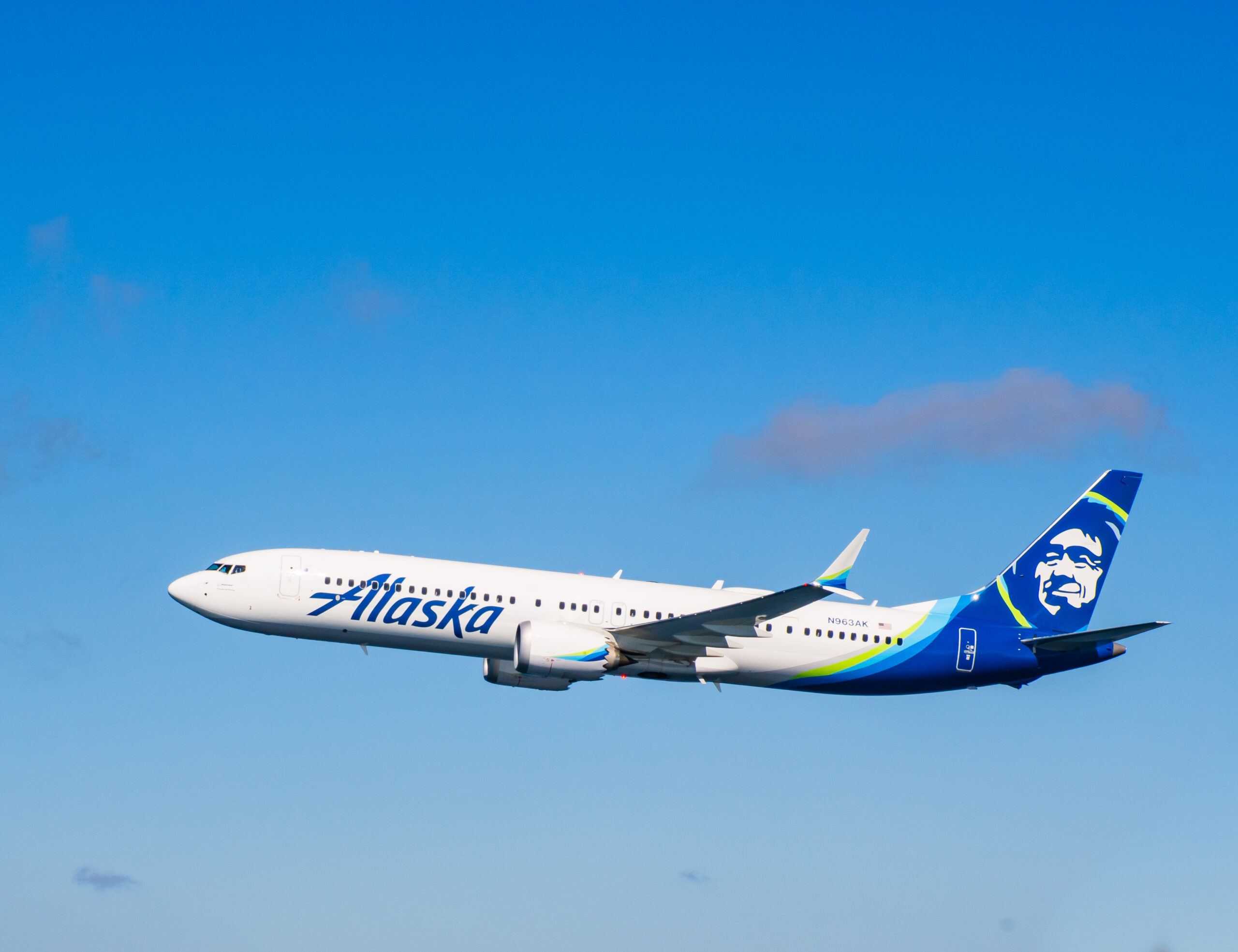 Alaska Airlines to Expand Internationally